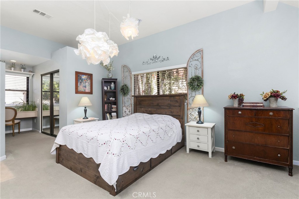 137 Pearl Property Photo 15