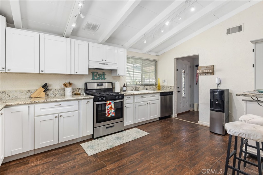 2262 Academy Property Photo 8