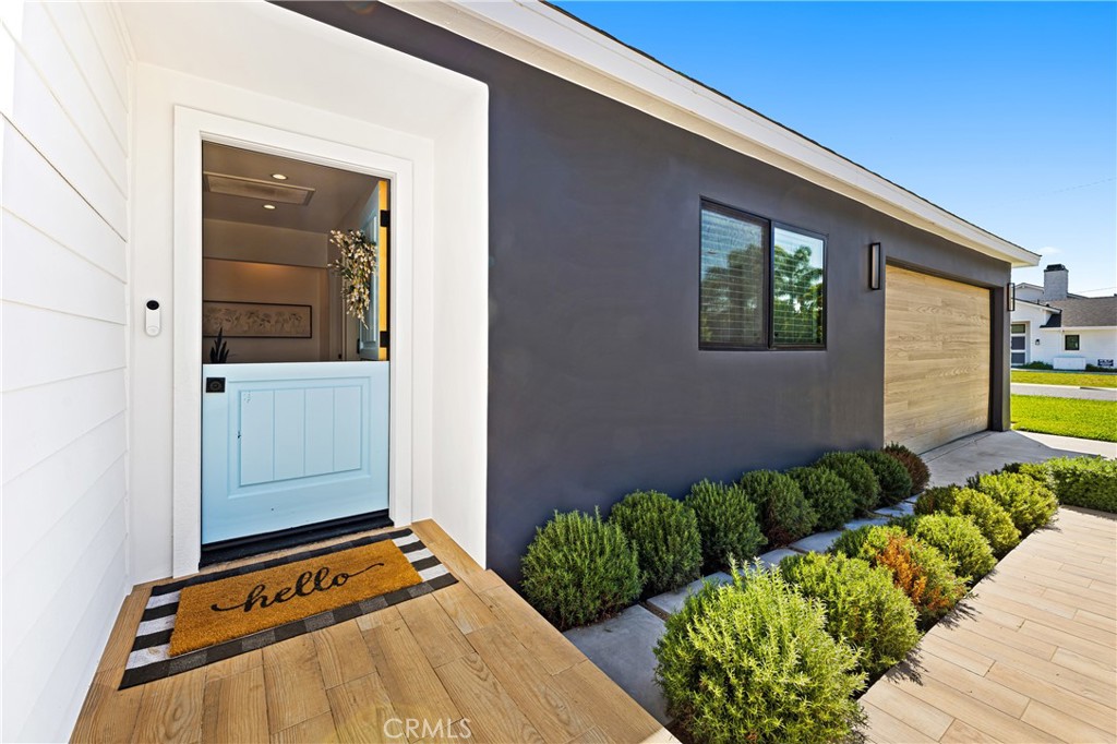 2611 Westminster Property Photo 5