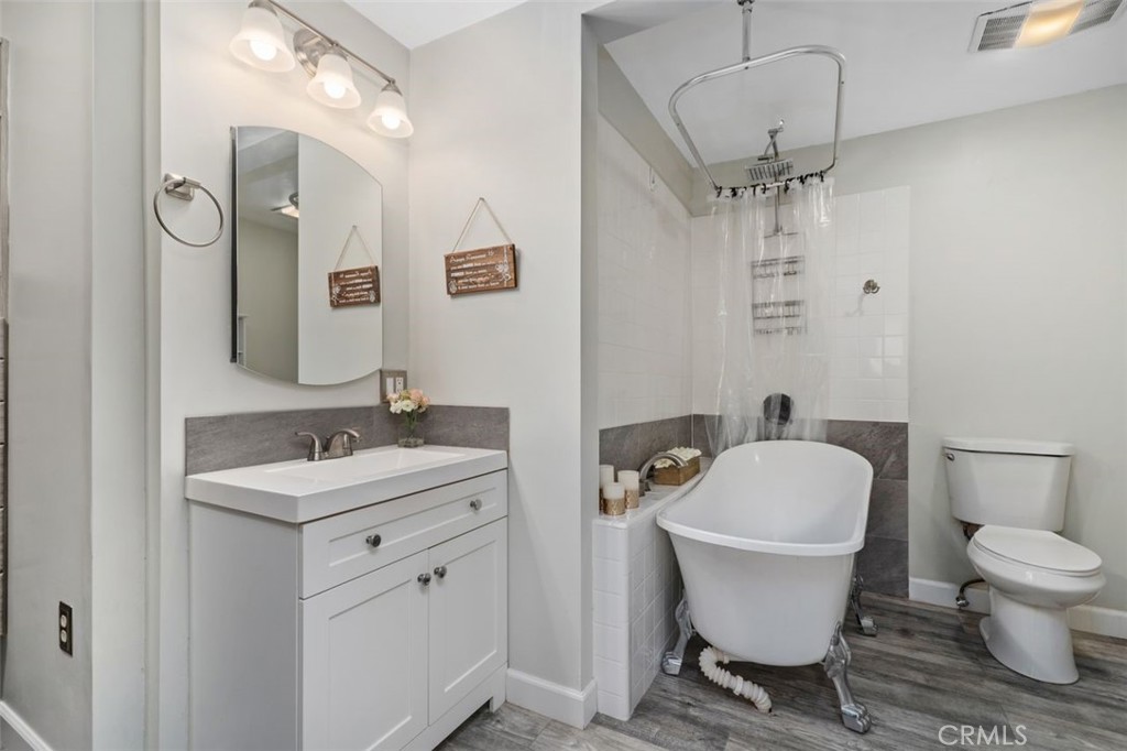 8702 Davmor Property Photo 26