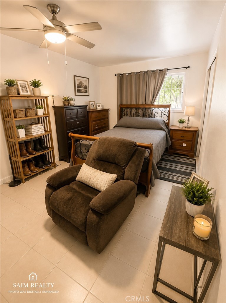 22113 22115 Seine Avenue Property Photo 5