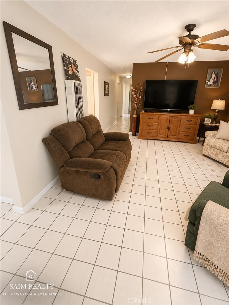 22113 22115 Seine Avenue Property Photo 10