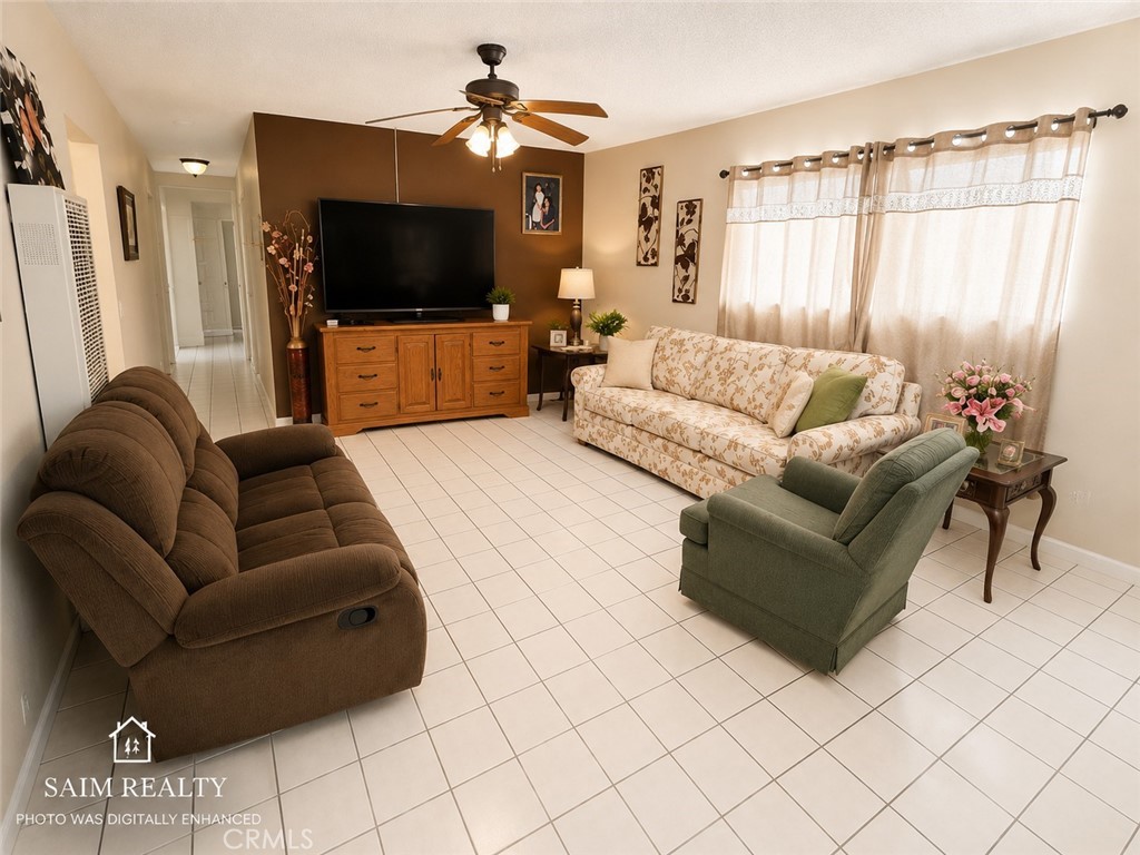 22113 22115 Seine Avenue Property Photo 11