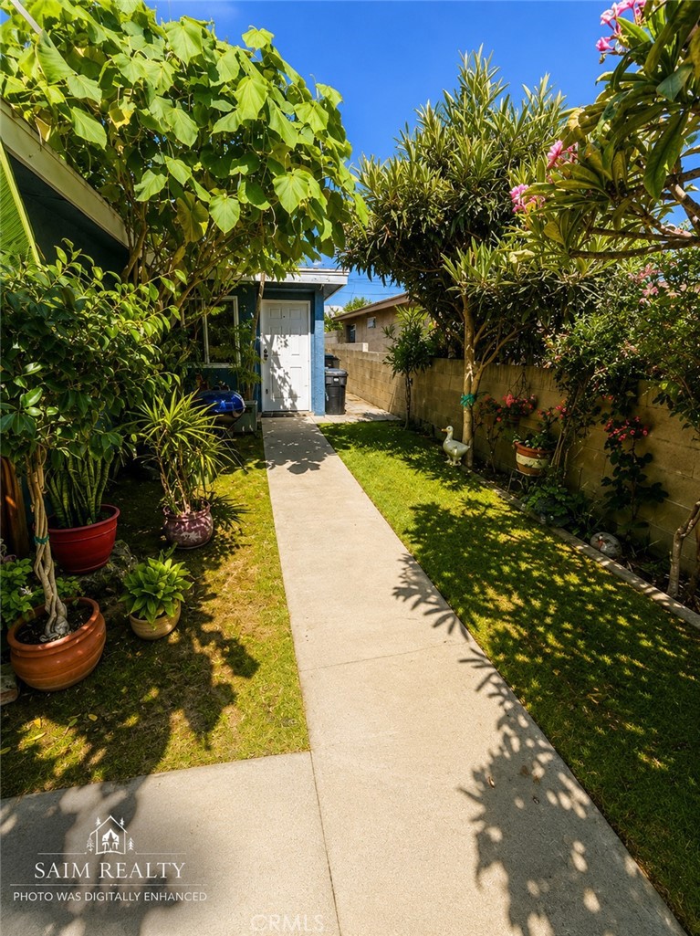22113 22115 Seine Avenue Property Photo 18
