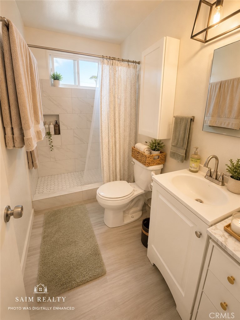 22113 22115 Seine Avenue Property Photo 25