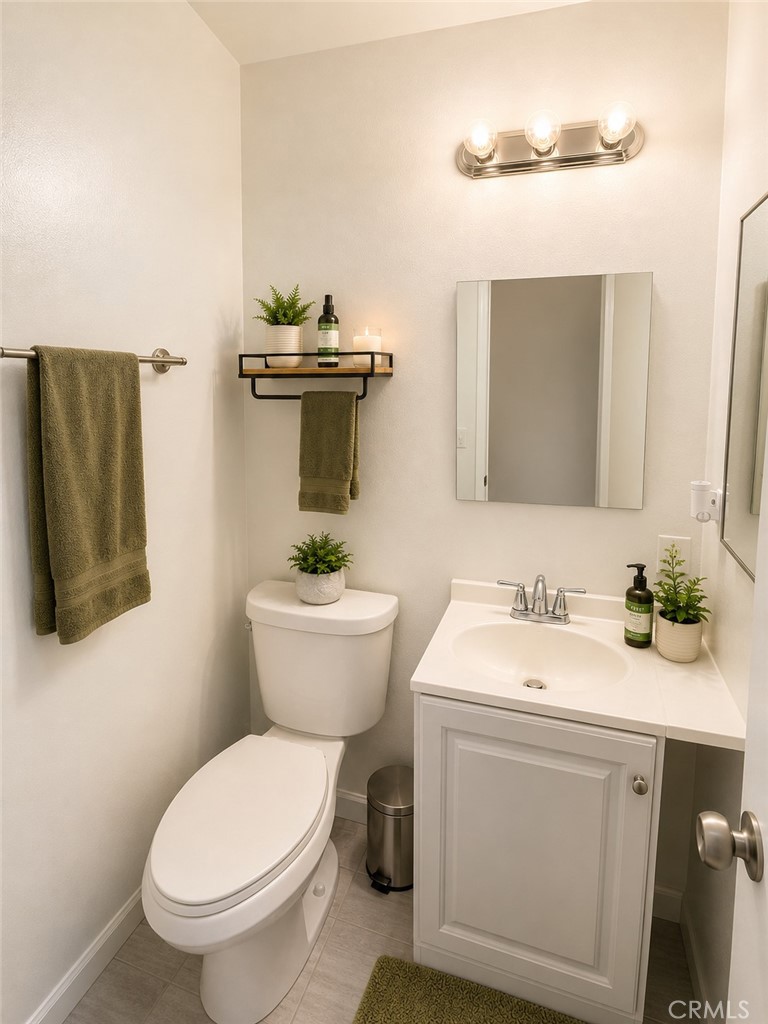 22113 22115 Seine Avenue Property Photo 29