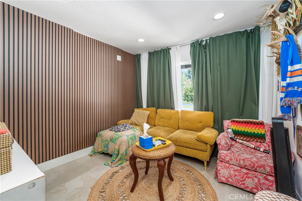 25743 Anchor Property Photo 25