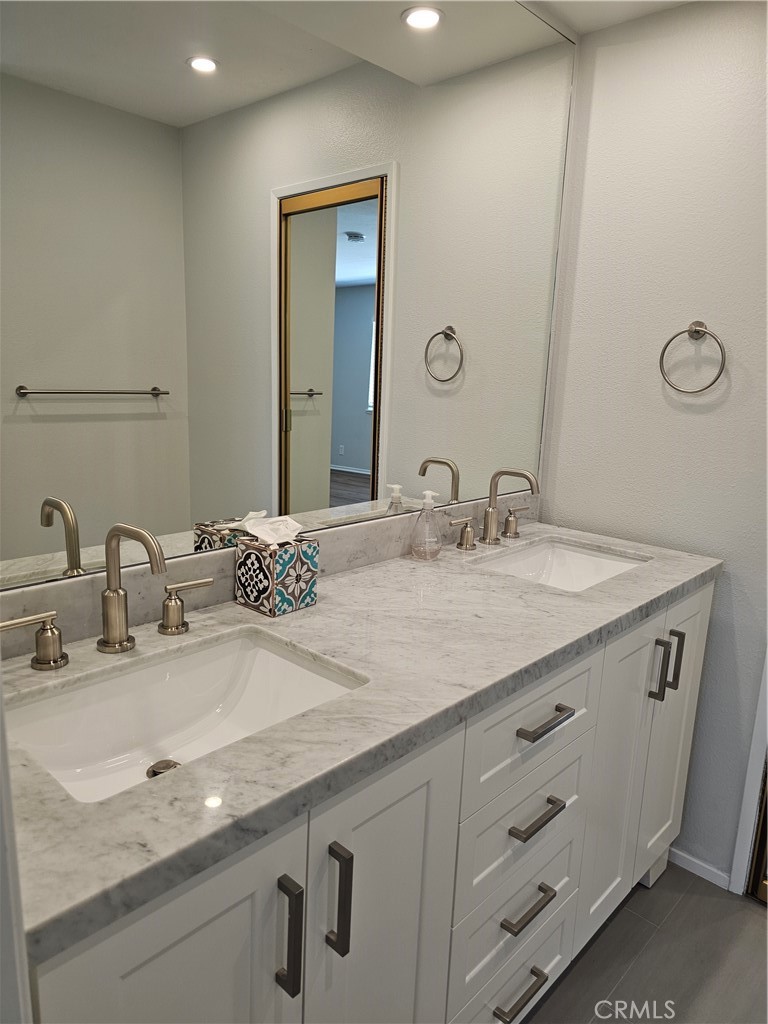 25825 Southbrook Property Photo 14