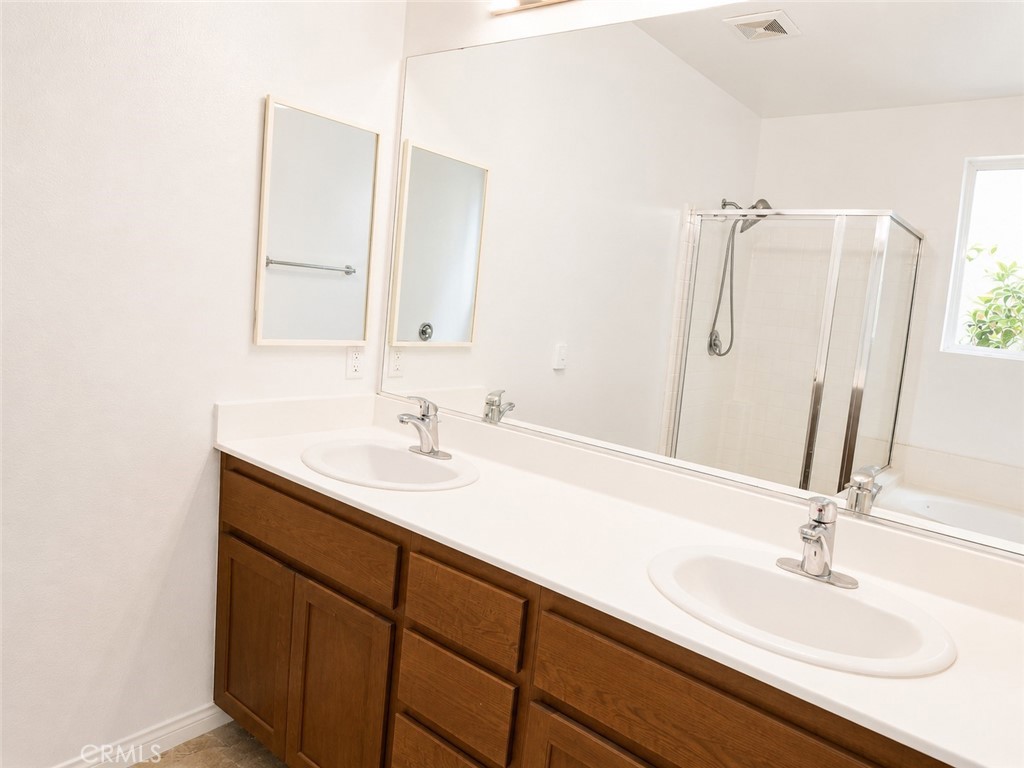 1507 Mission Property Photo 8