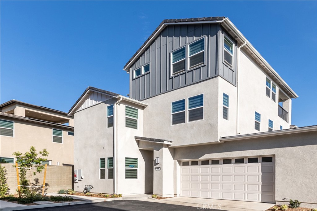 405 Clipper Property Photo 1
