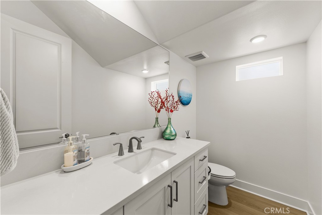 405 Clipper Property Photo 20