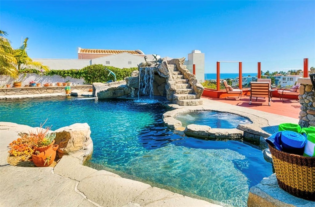 115 Via Ensueno Property Photo 1