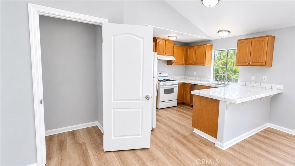 110 S Cornell Property Photo 7