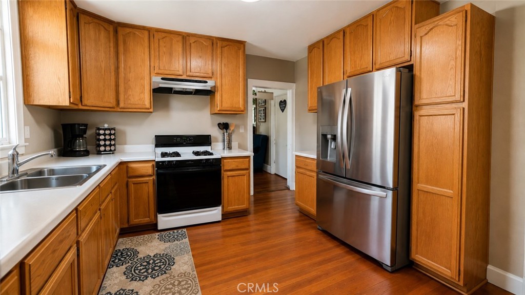110 S Cornell Property Photo 18