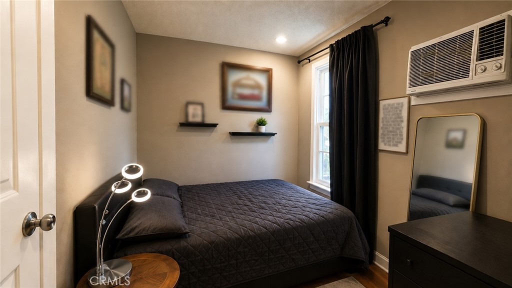 110 S Cornell Property Photo 24