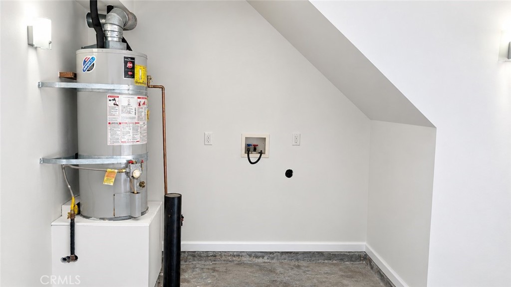 110 S Cornell Property Photo 28