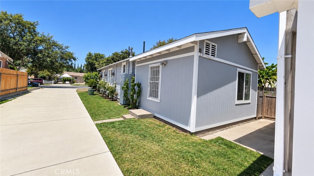 110 S Cornell Property Photo 38