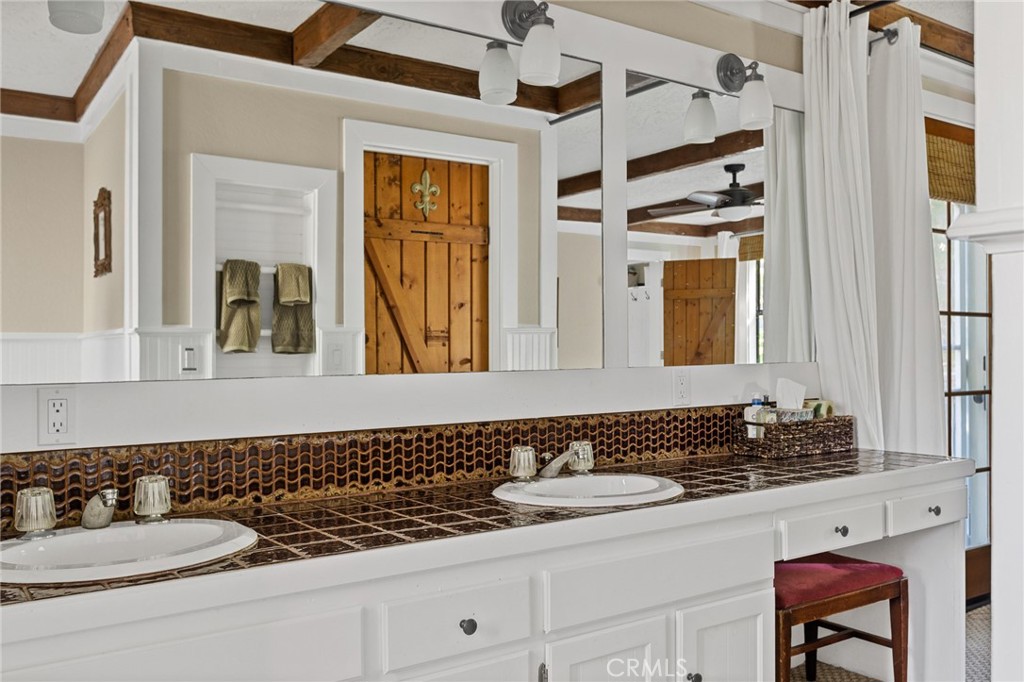 137 John Muir Property Photo 21