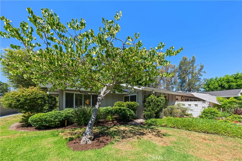 613 Avenida Sevilla B Property Photo 2