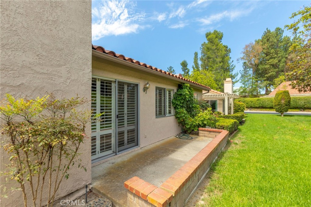 28302 Borgona Property Photo 15