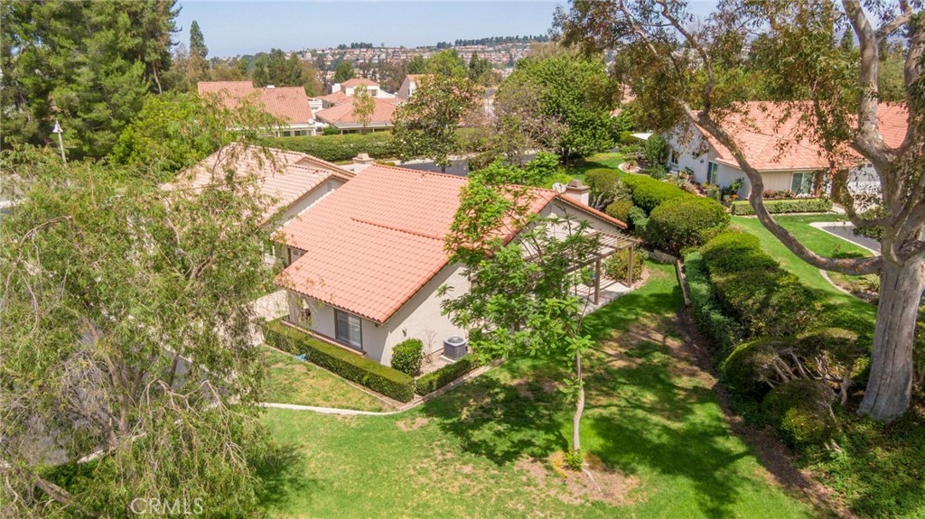 28302 Borgona Property Photo 16