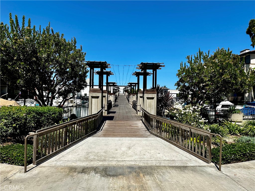 7212 Marina Pacifica N Property Photo 8