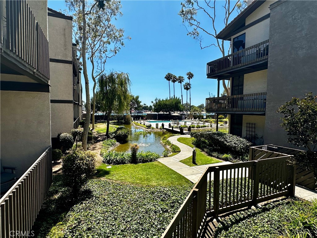 7212 Marina Pacifica N Property Photo 26