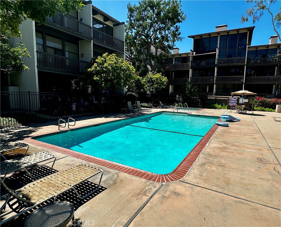 7212 Marina Pacifica N Property Photo 27