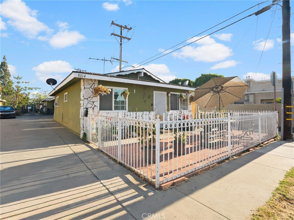 8014 1st Property Photo 1