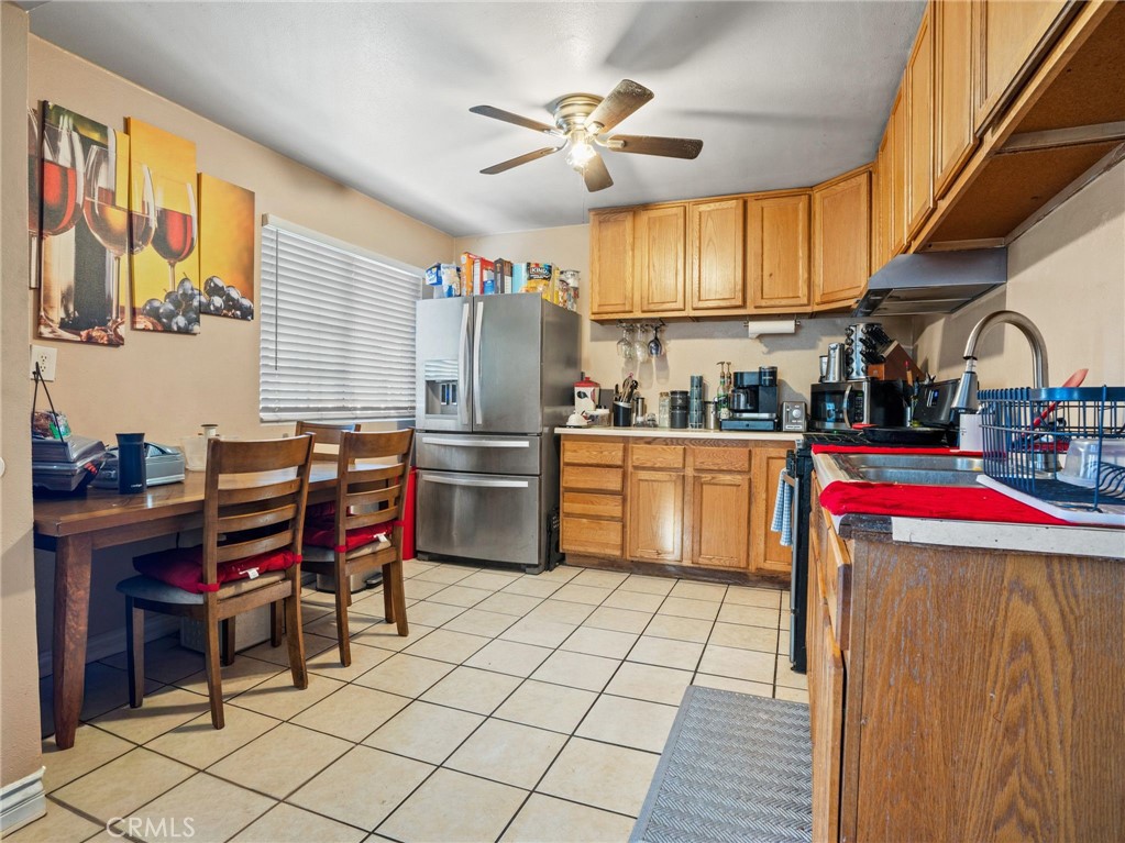 8014 1st Property Photo 3