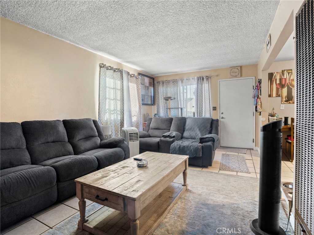 8014 1st Property Photo 4