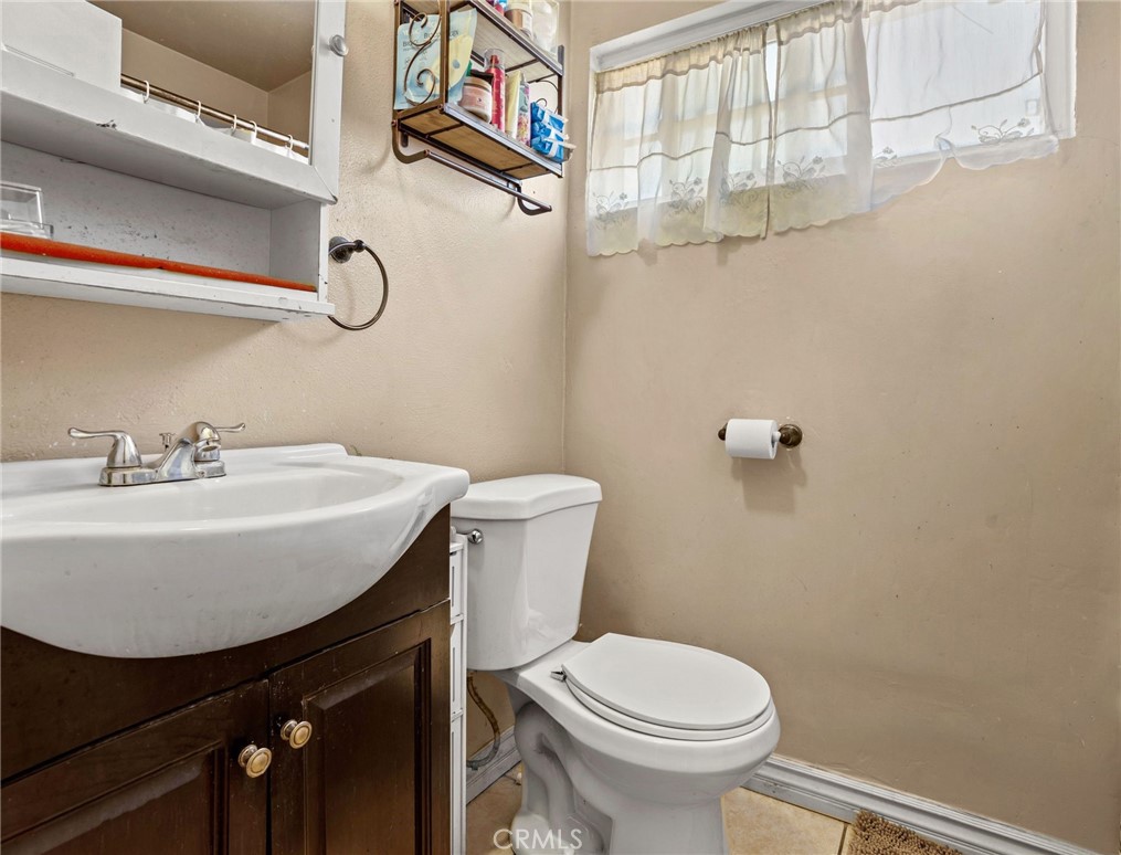 8014 1st Property Photo 8