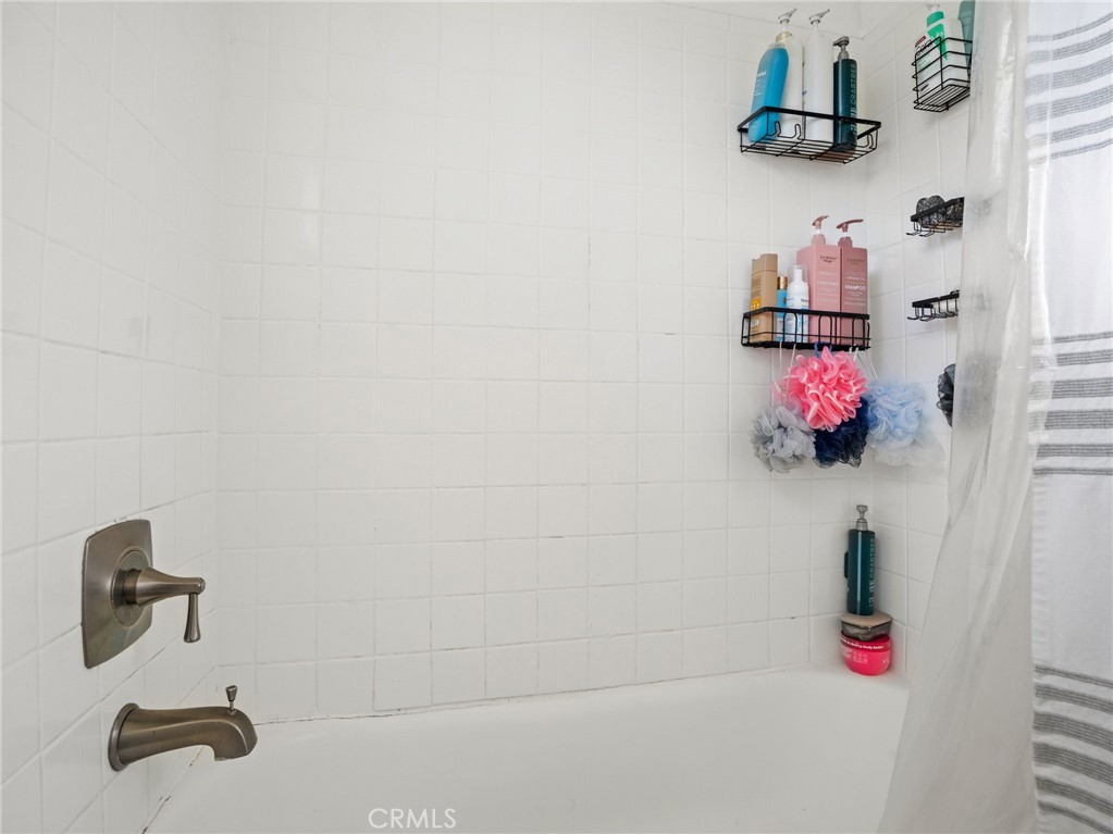8014 1st Property Photo 16