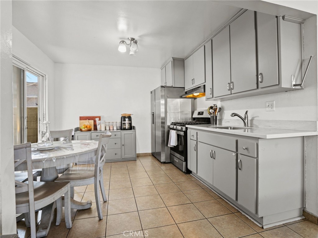 8014 1st Property Photo 20