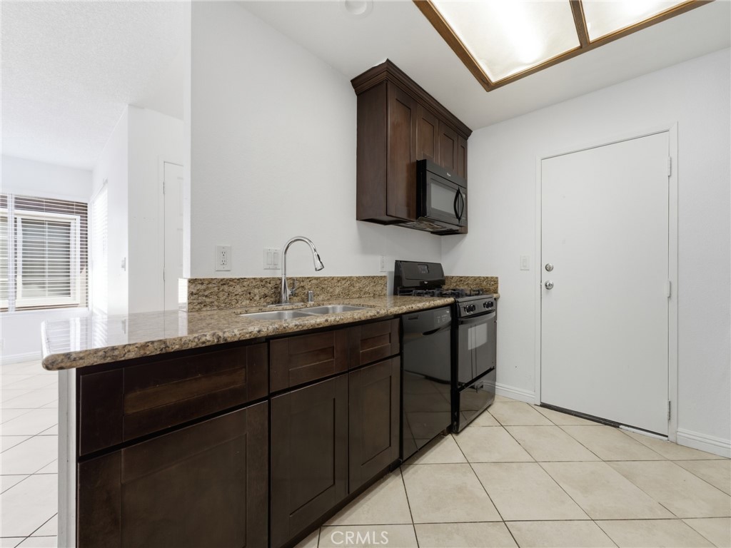 15811 Francisquito 2 Property Photo 11