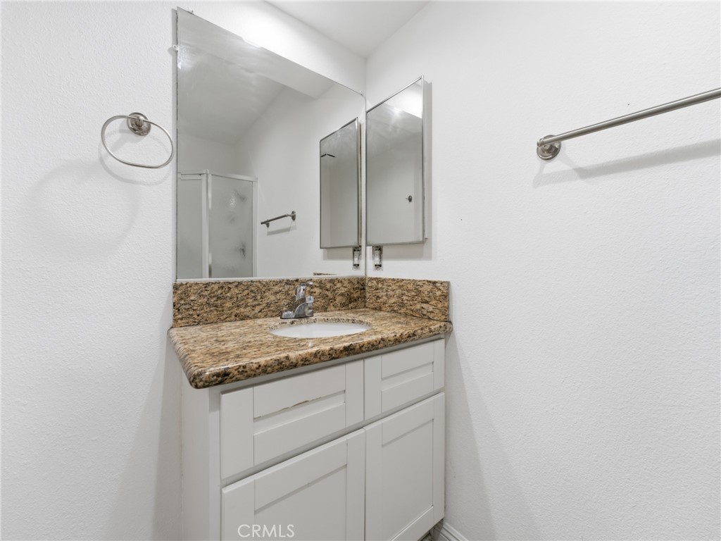 15811 Francisquito 2 Property Photo 26