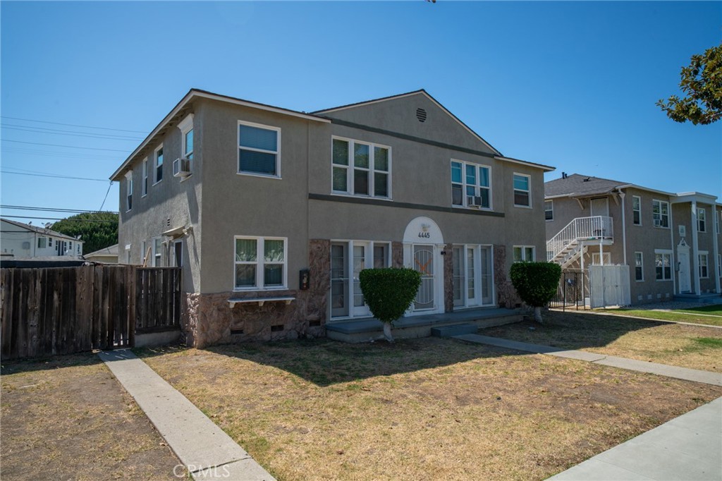 4445 Atlantic Avenue Property Photo 2