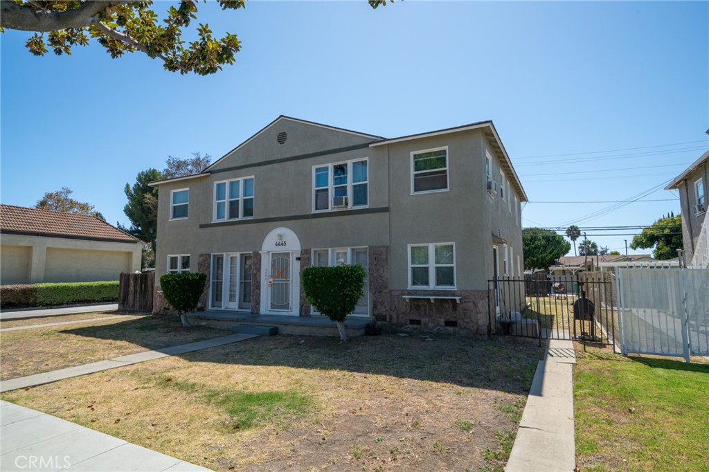 4445 Atlantic Avenue Property Photo 4