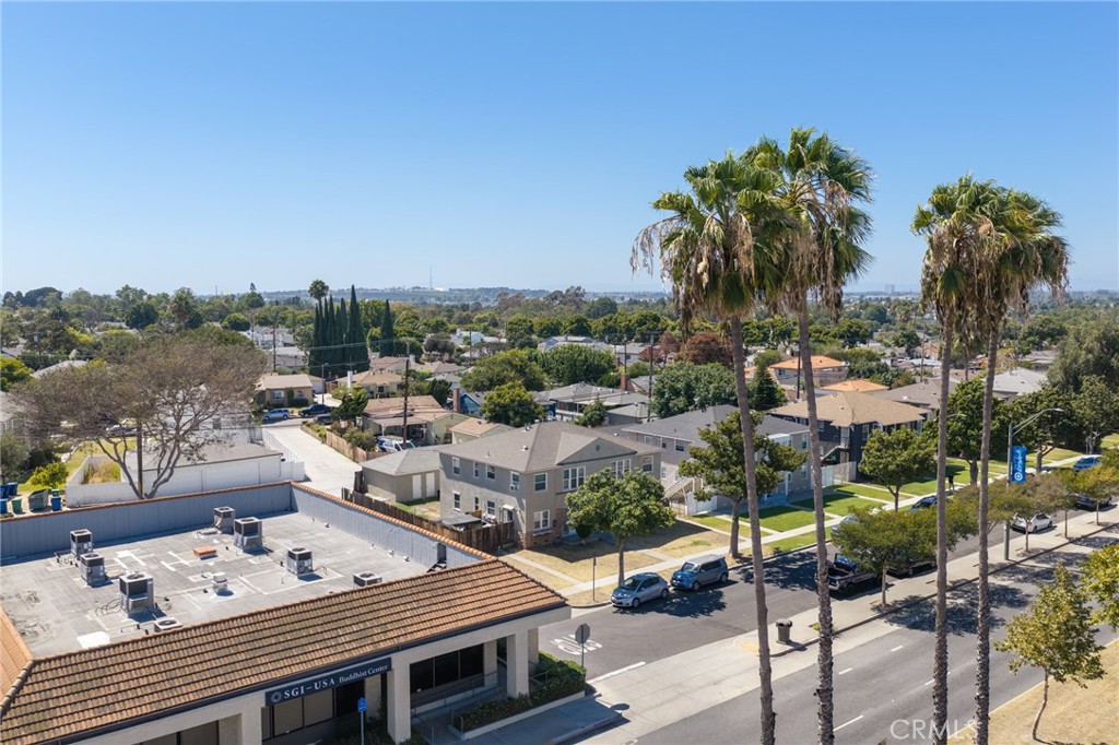 4445 Atlantic Avenue Property Photo 11