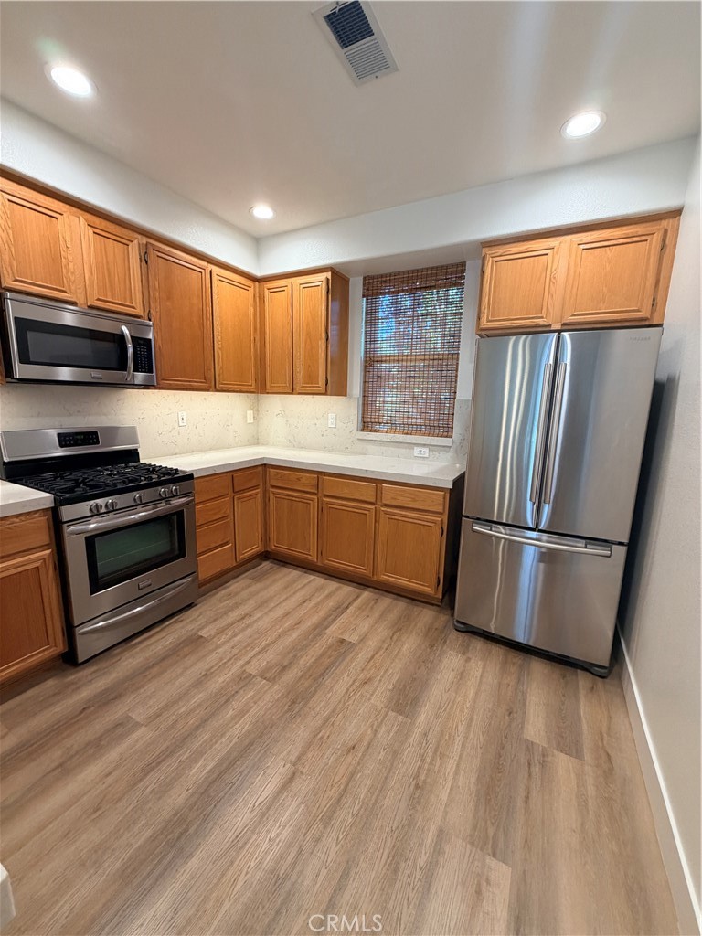 23 Tulare Property Photo 5