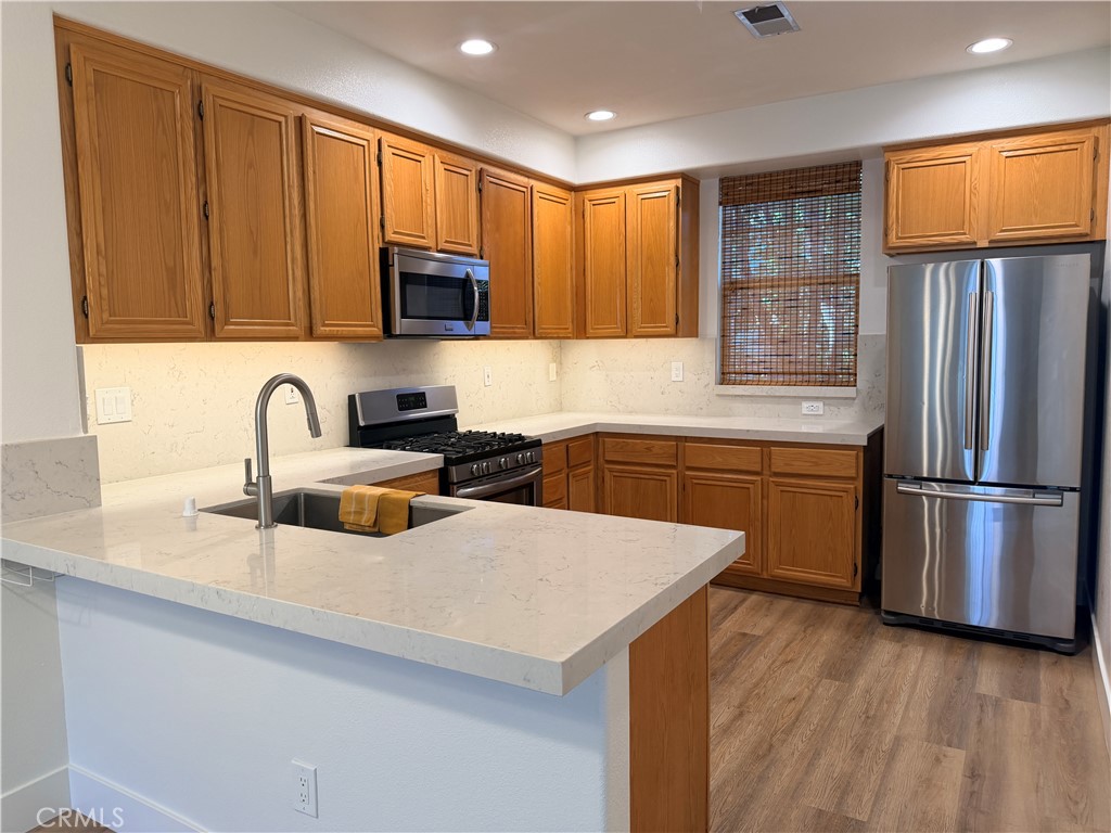 23 Tulare Property Photo 6