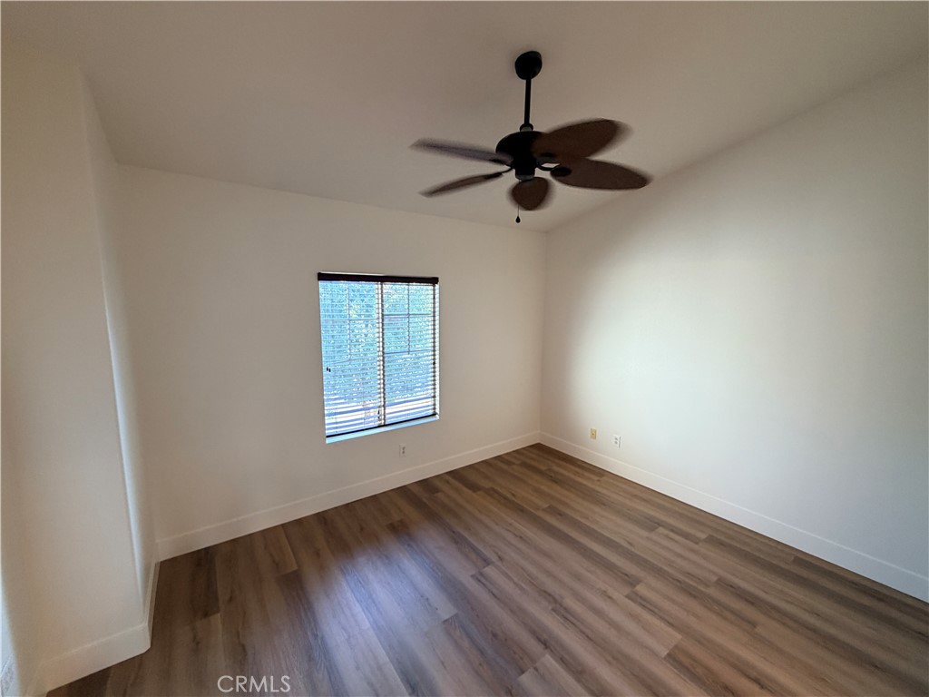 23 Tulare Property Photo 12