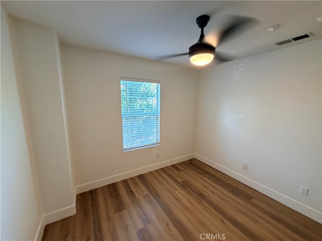 23 Tulare Property Photo 16