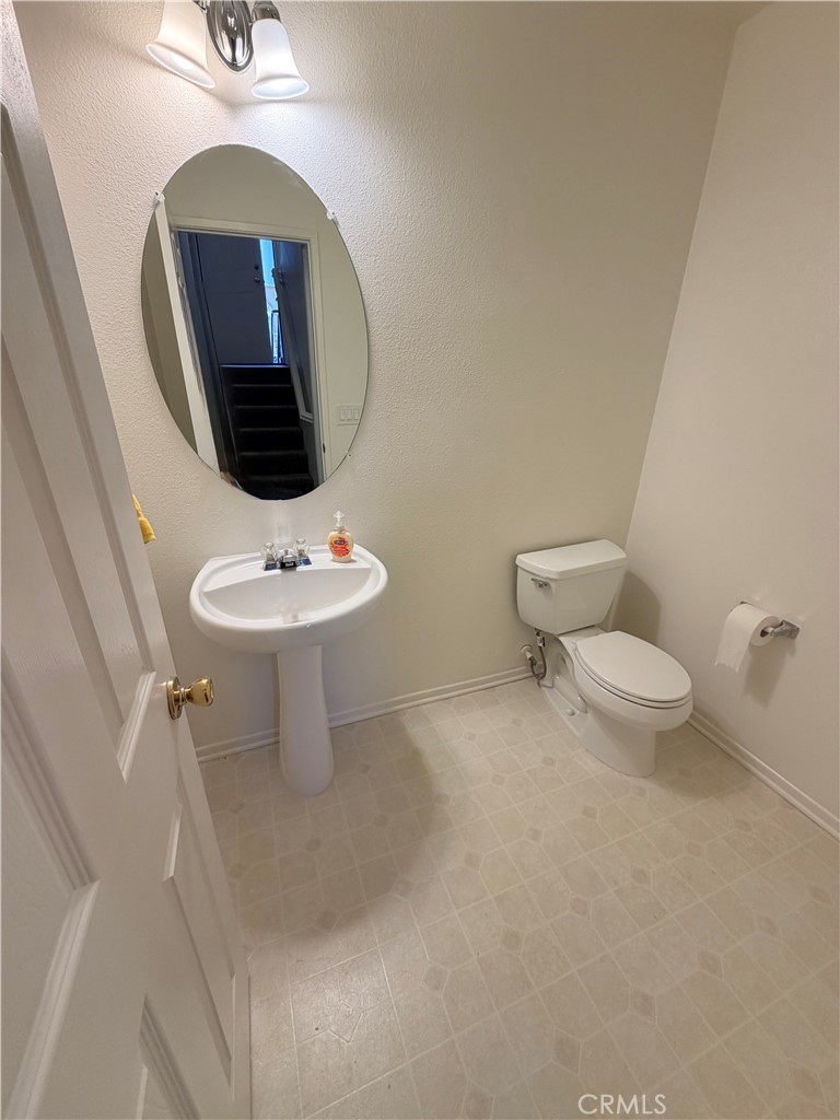 23 Tulare Property Photo 19