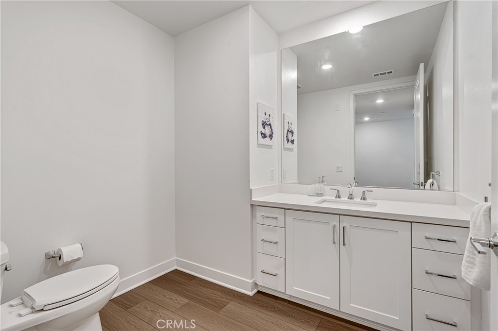 4600 Rivington Property Photo 23