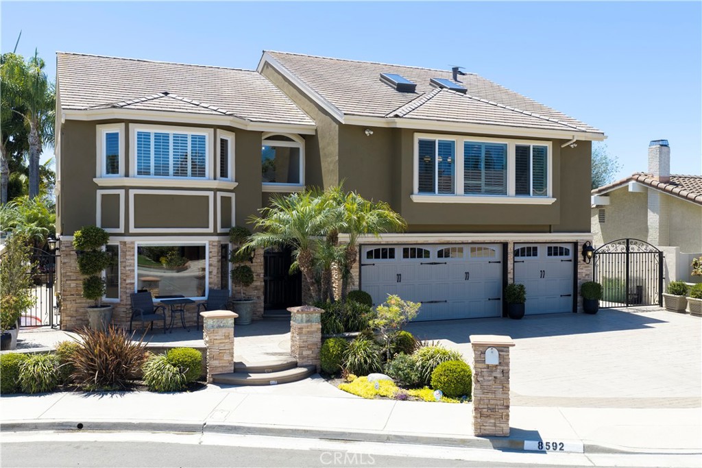 8592 Whitesails Property Photo
