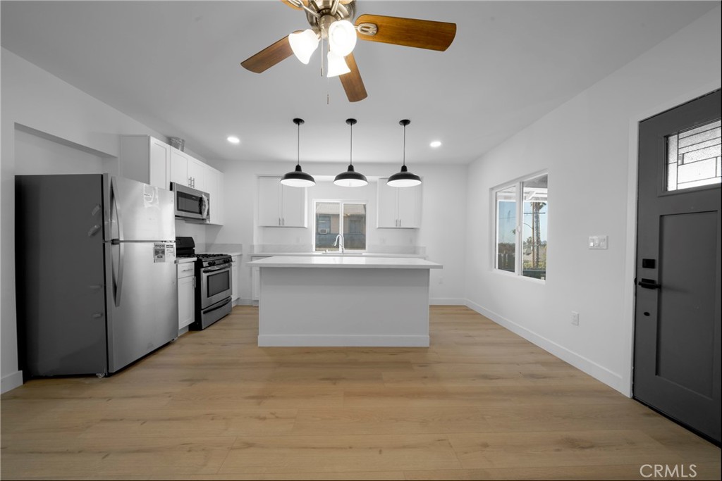 1438 N Summit Property Photo 1
