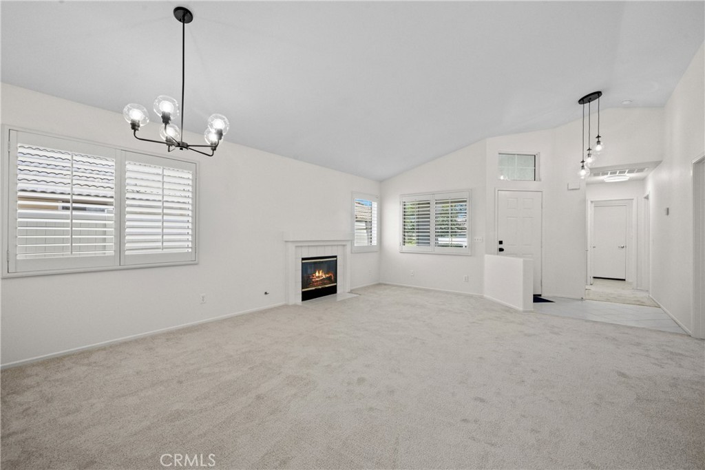 23955 Via Astuto Property Photo 9