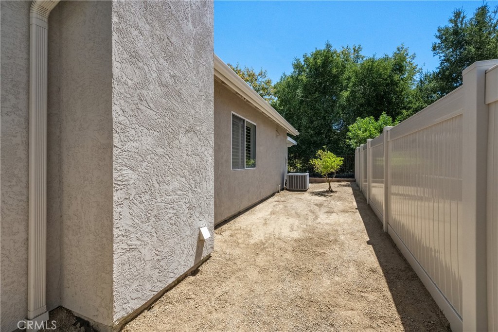 23955 Via Astuto Property Photo 48