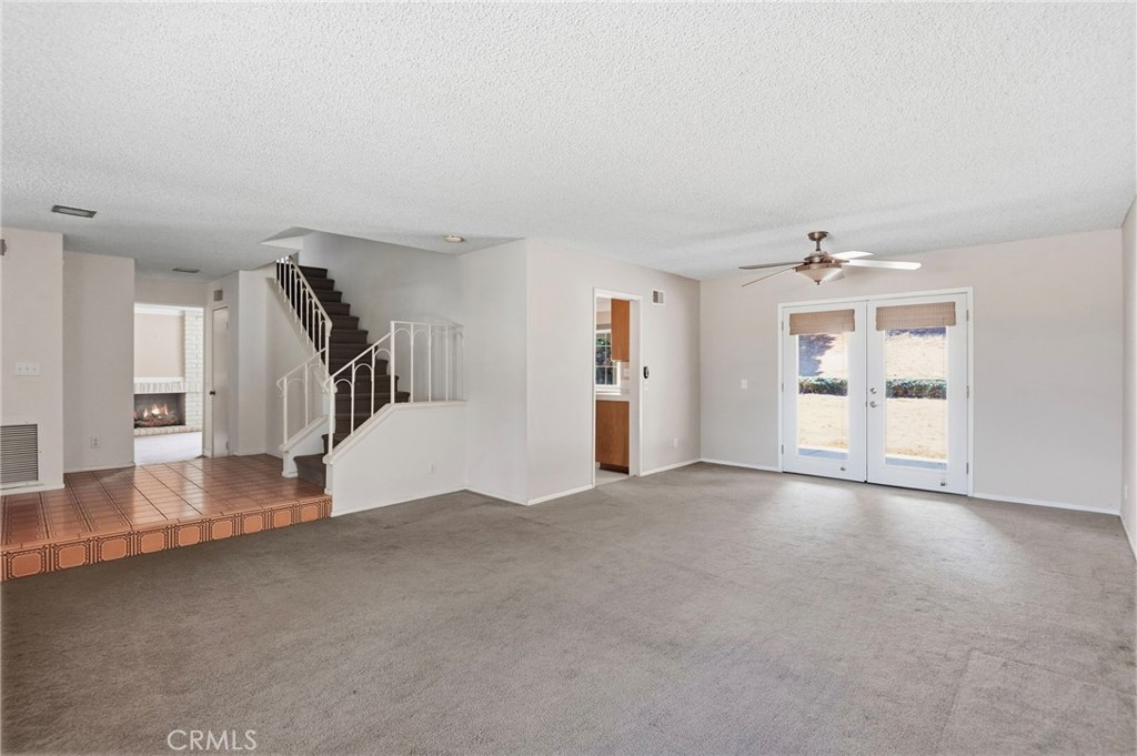 1541 Pinewood Place Property Photo 4